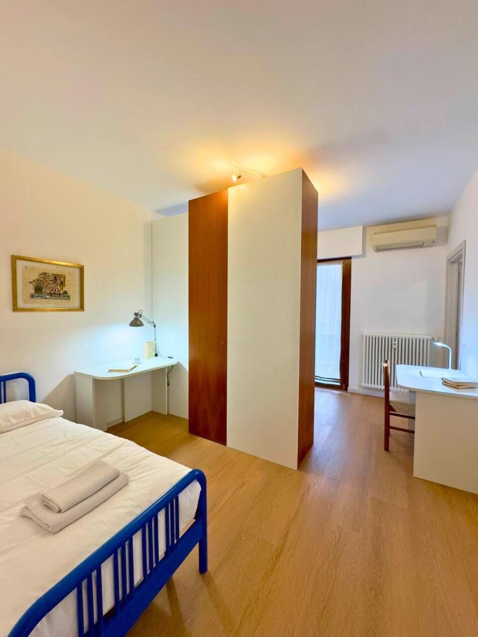3 - 3 Bath - Bright Modern Appartamento