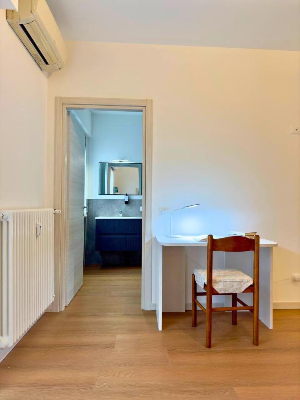 3 - 3 Bath - Bright Modern Appartamento *